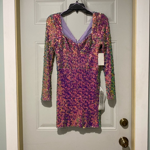 Dress the Population Dresses & Skirts - Dress the Population Long Sleeve Sequined Mini Dress Size S